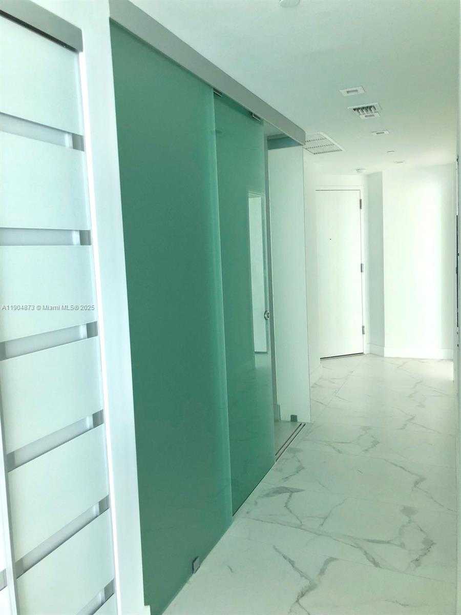 Small Image of 650 NORTH EAST 32 ST #4107, Miami Number 10