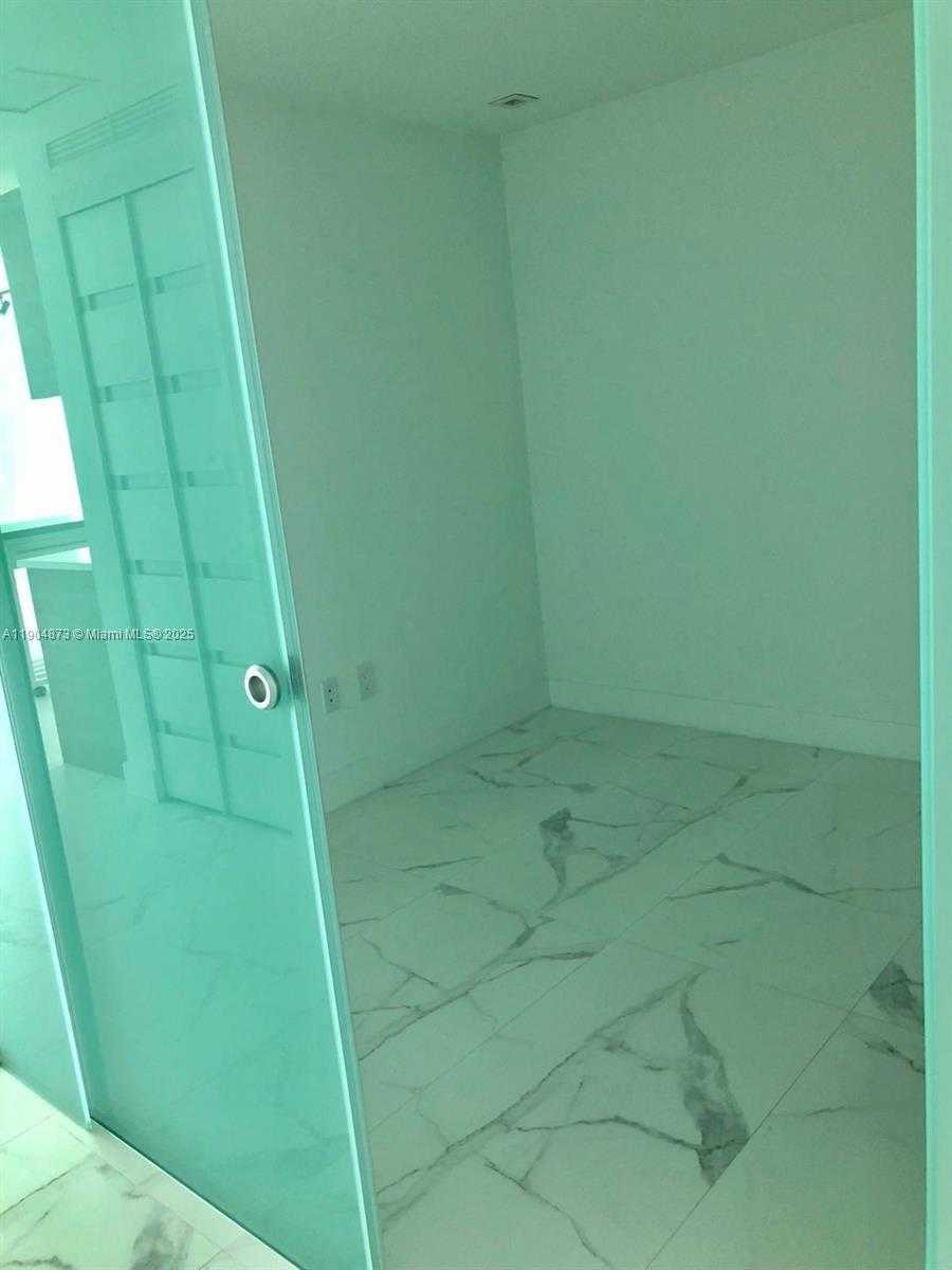 Small Image of 650 NORTH EAST 32 ST #4107, Miami Number 11