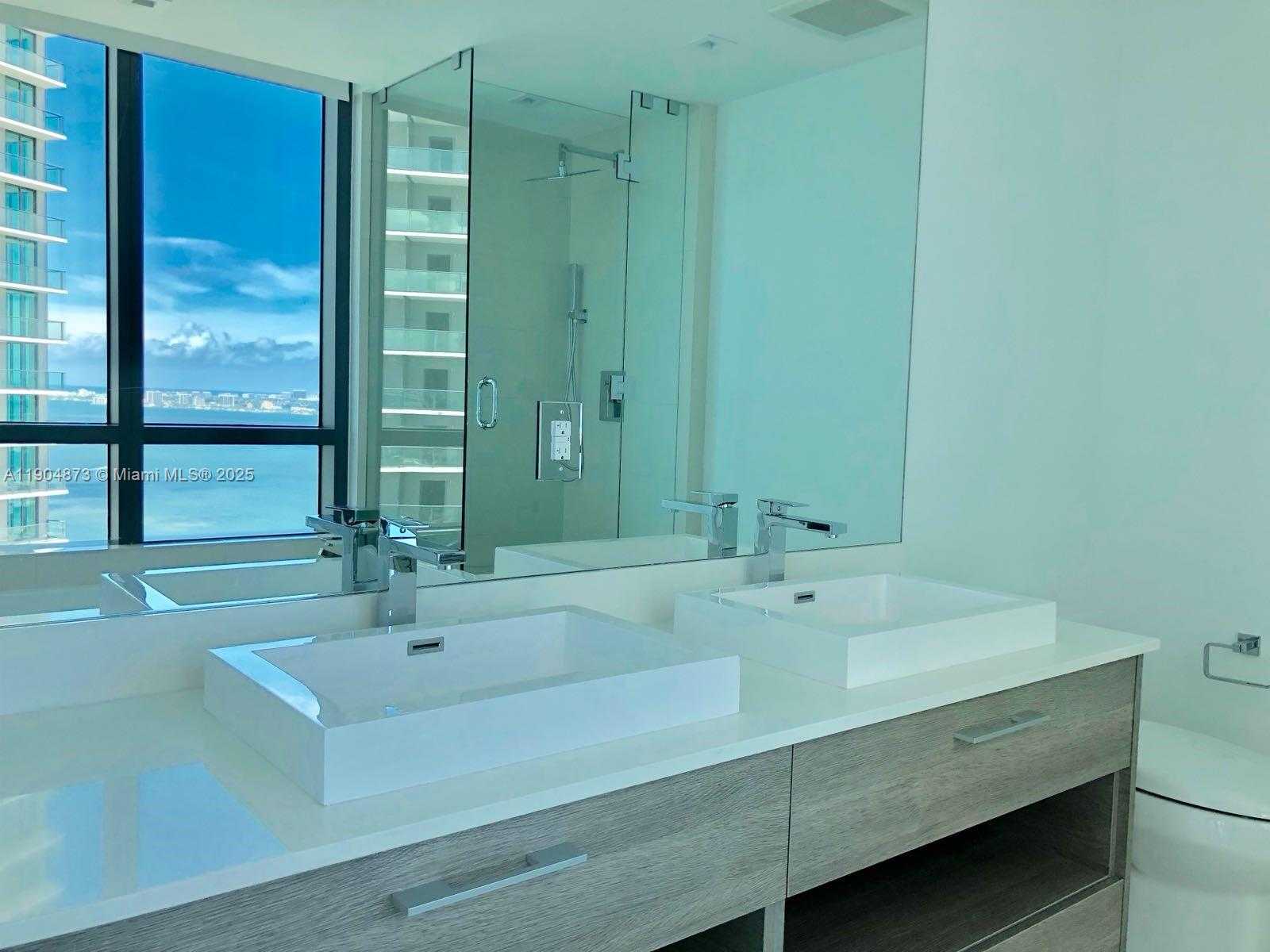 Small Image of 650 NORTH EAST 32 ST #4107, Miami Number 16