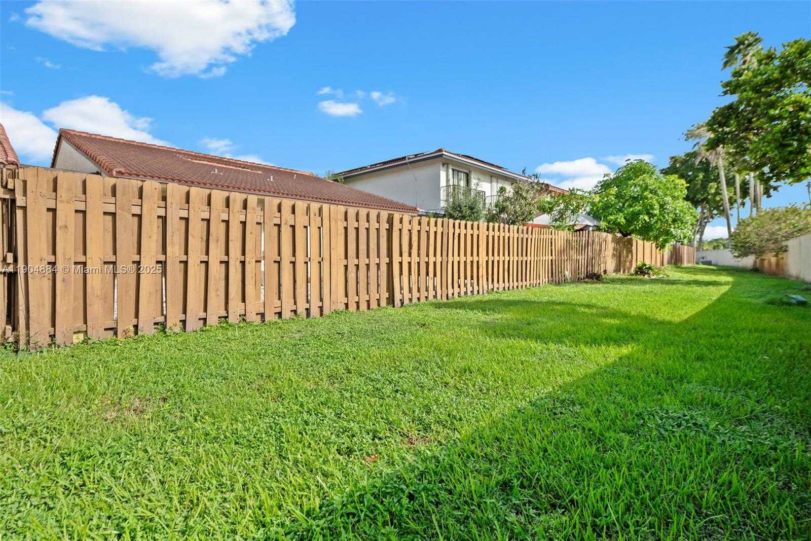 Small Image of 6654 NORTH WEST 173RD LN, Hialeah Number 29