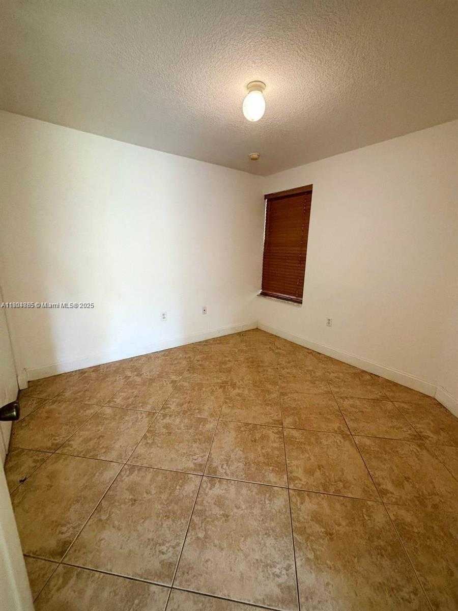 Small Image of 9032 SOUTH WEST 208TH TER #9032, Cutler Bay Number 15