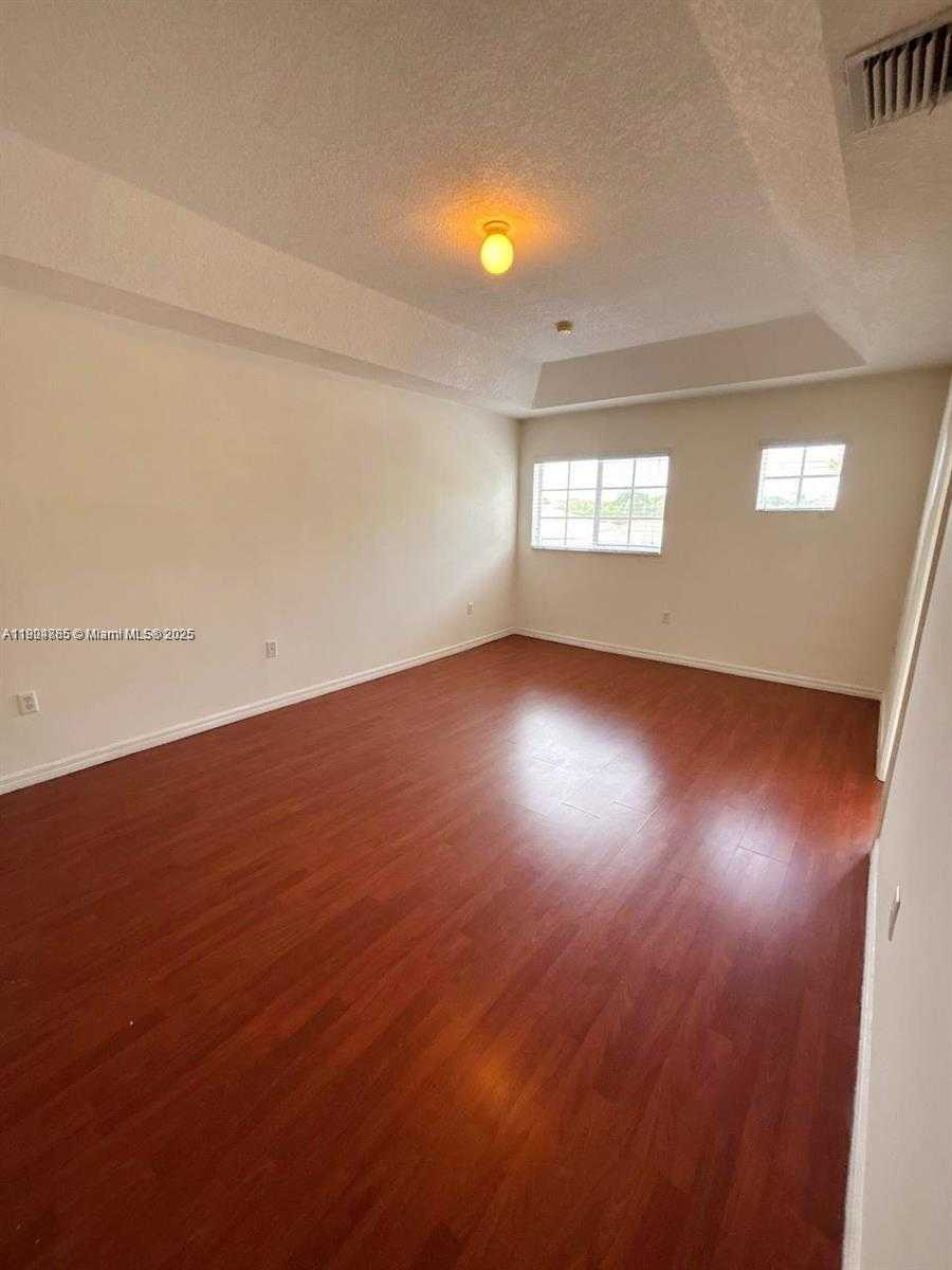 Small Image of 9032 SOUTH WEST 208TH TER #9032, Cutler Bay Number 18