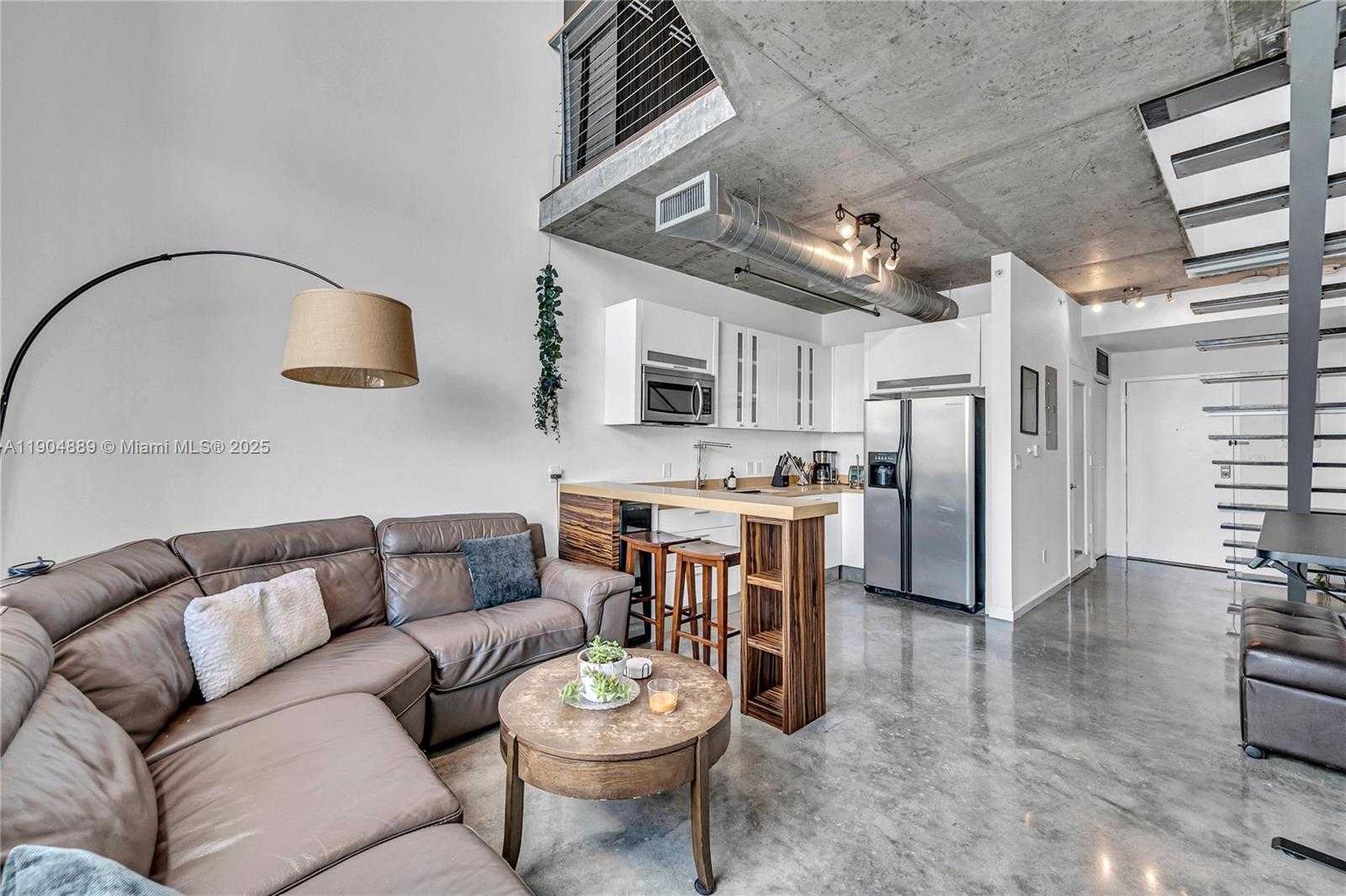 Small Image of 690 SOUTH WEST 1ST CT #1713, Miami Number 13