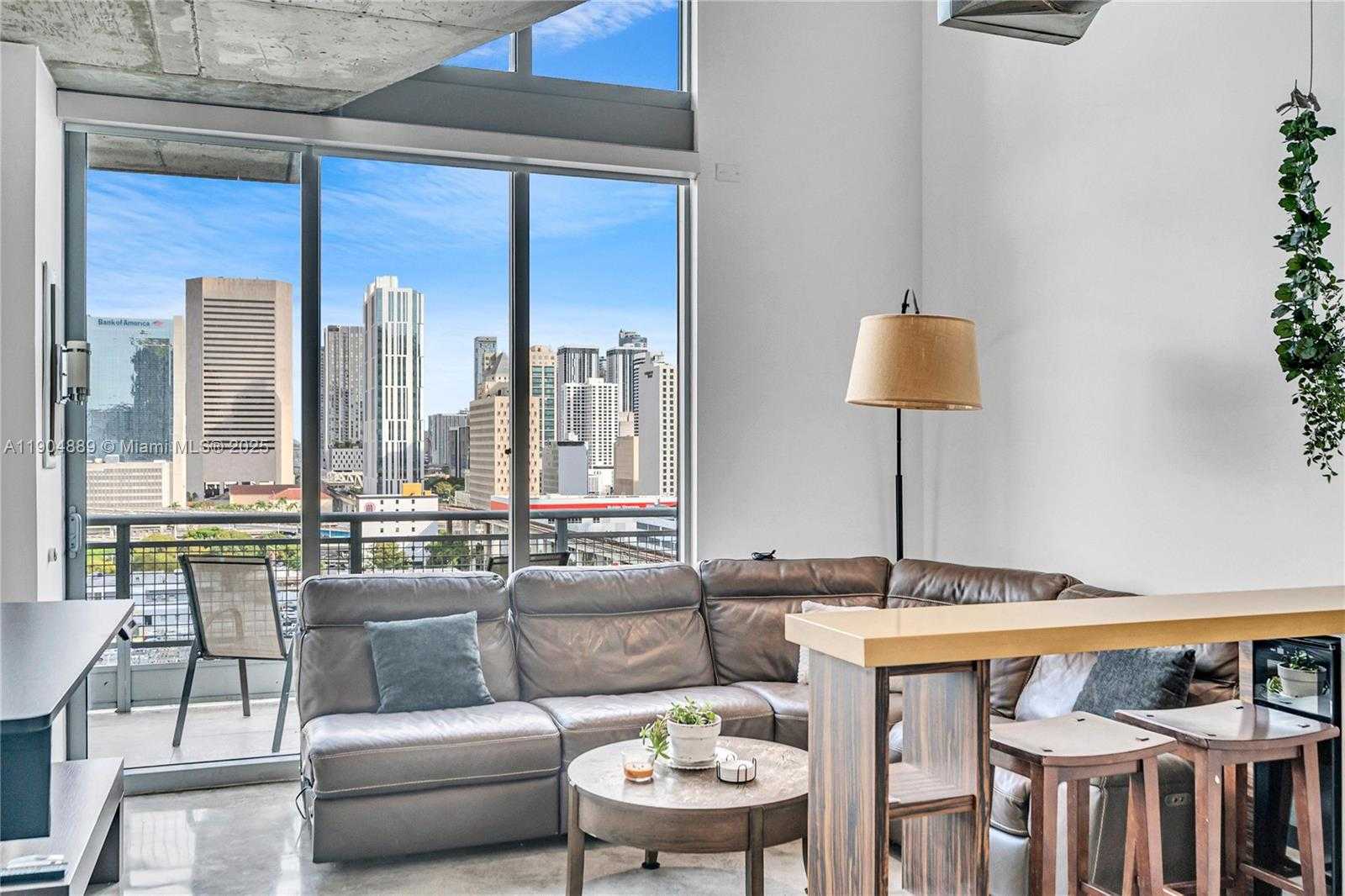 Small Image of 690 SOUTH WEST 1ST CT #1713, Miami Number 2