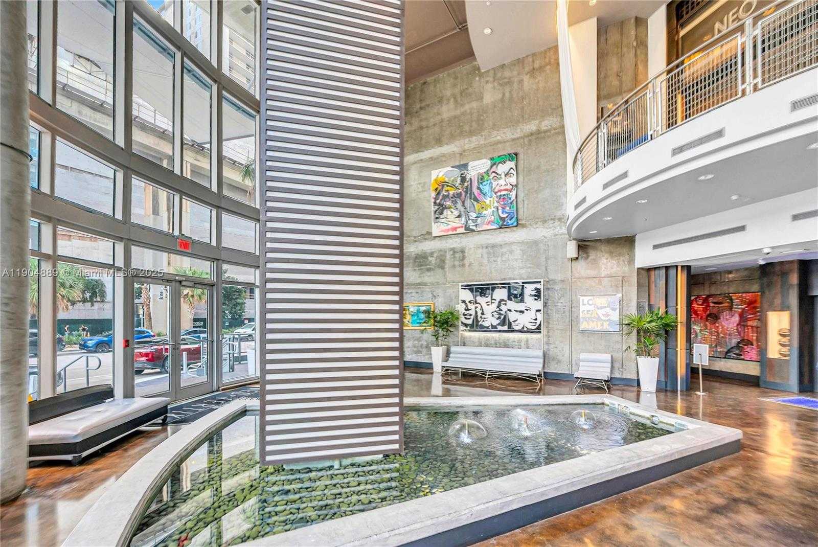 Small Image of 690 SOUTH WEST 1ST CT #1713, Miami Number 32