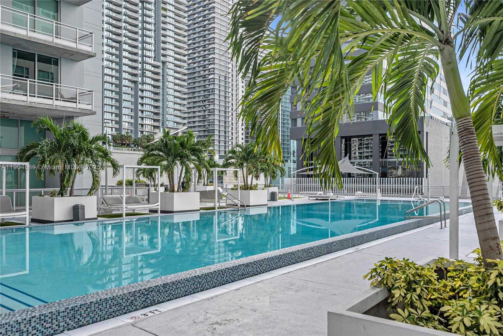 Small Image of 690 SOUTH WEST 1ST CT #1713, Miami Number 38