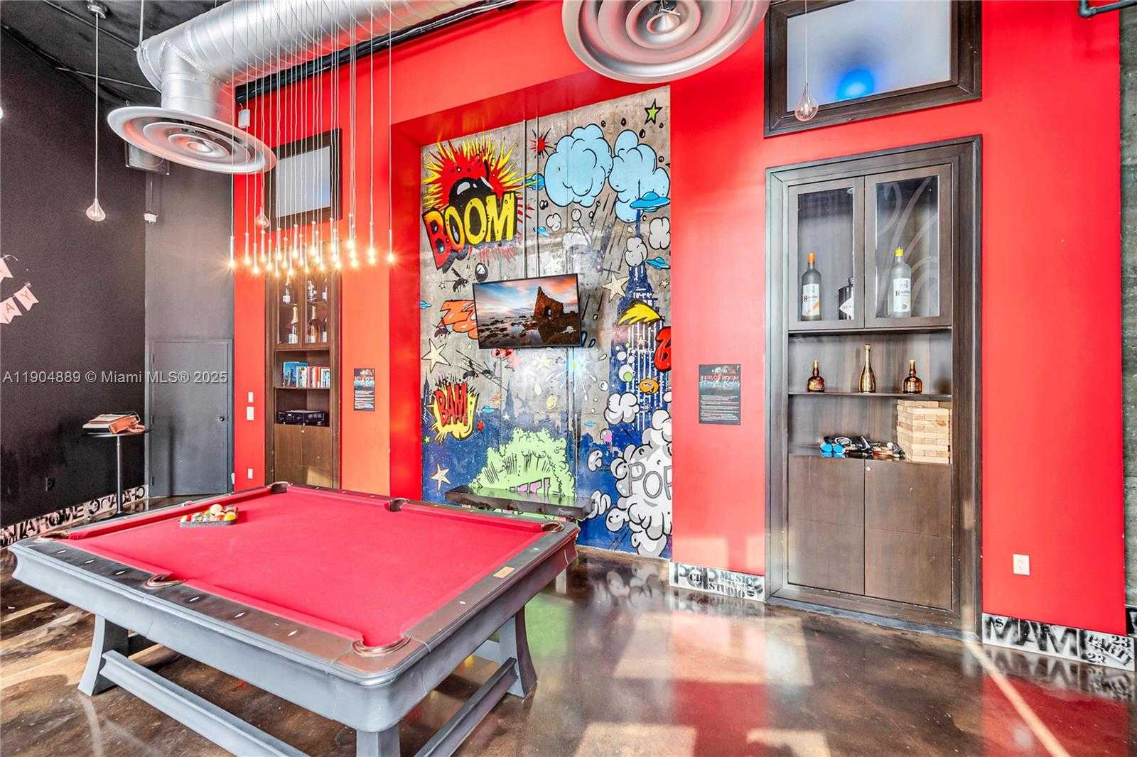 Small Image of 690 SOUTH WEST 1ST CT #1713, Miami Number 46