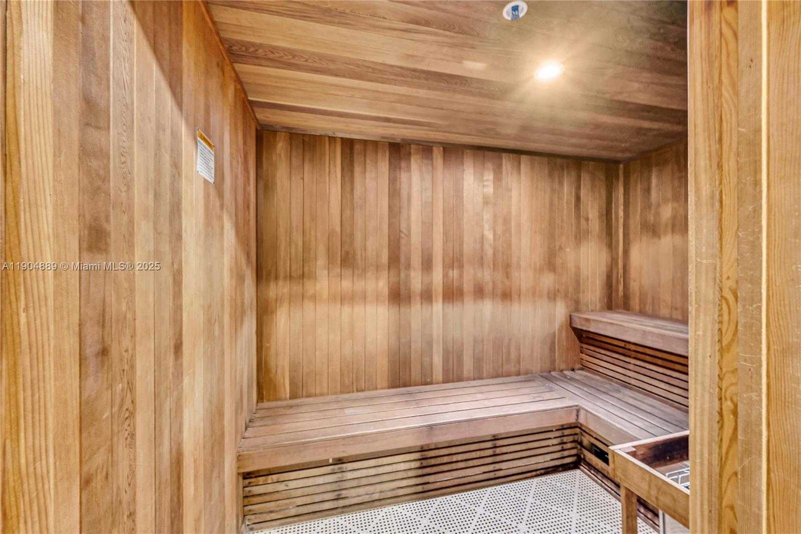 Small Image of 690 SOUTH WEST 1ST CT #1713, Miami Number 48