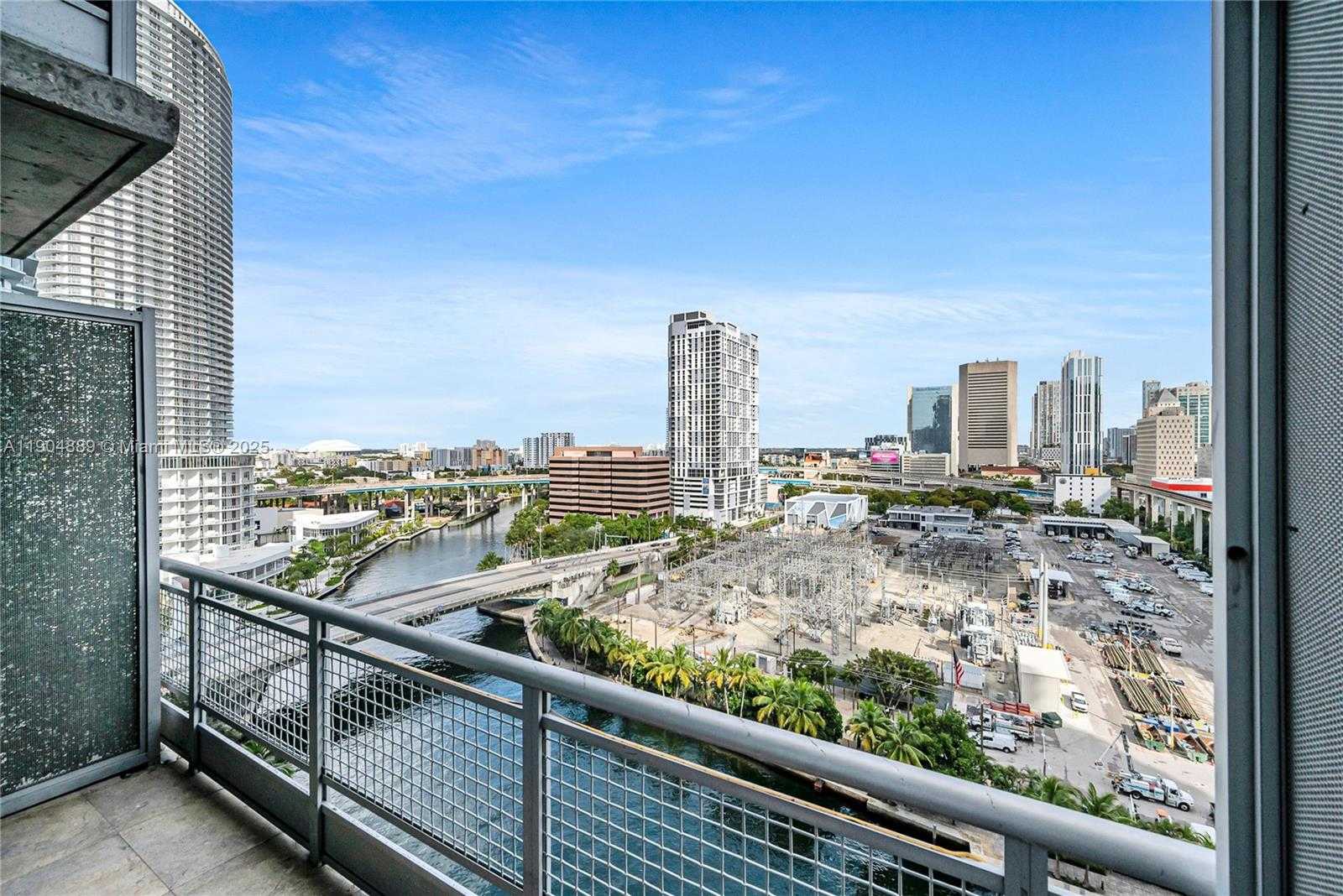 Small Image of 690 SOUTH WEST 1ST CT #1713, Miami Number 7