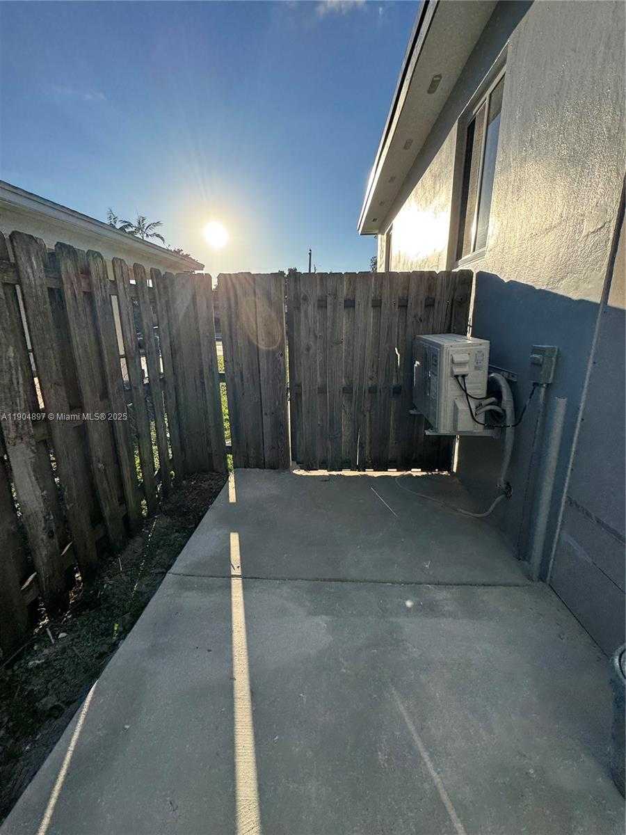 Small Image of 19035 NORTH WEST 11TH CT #10935, Miami Gardens Number 11