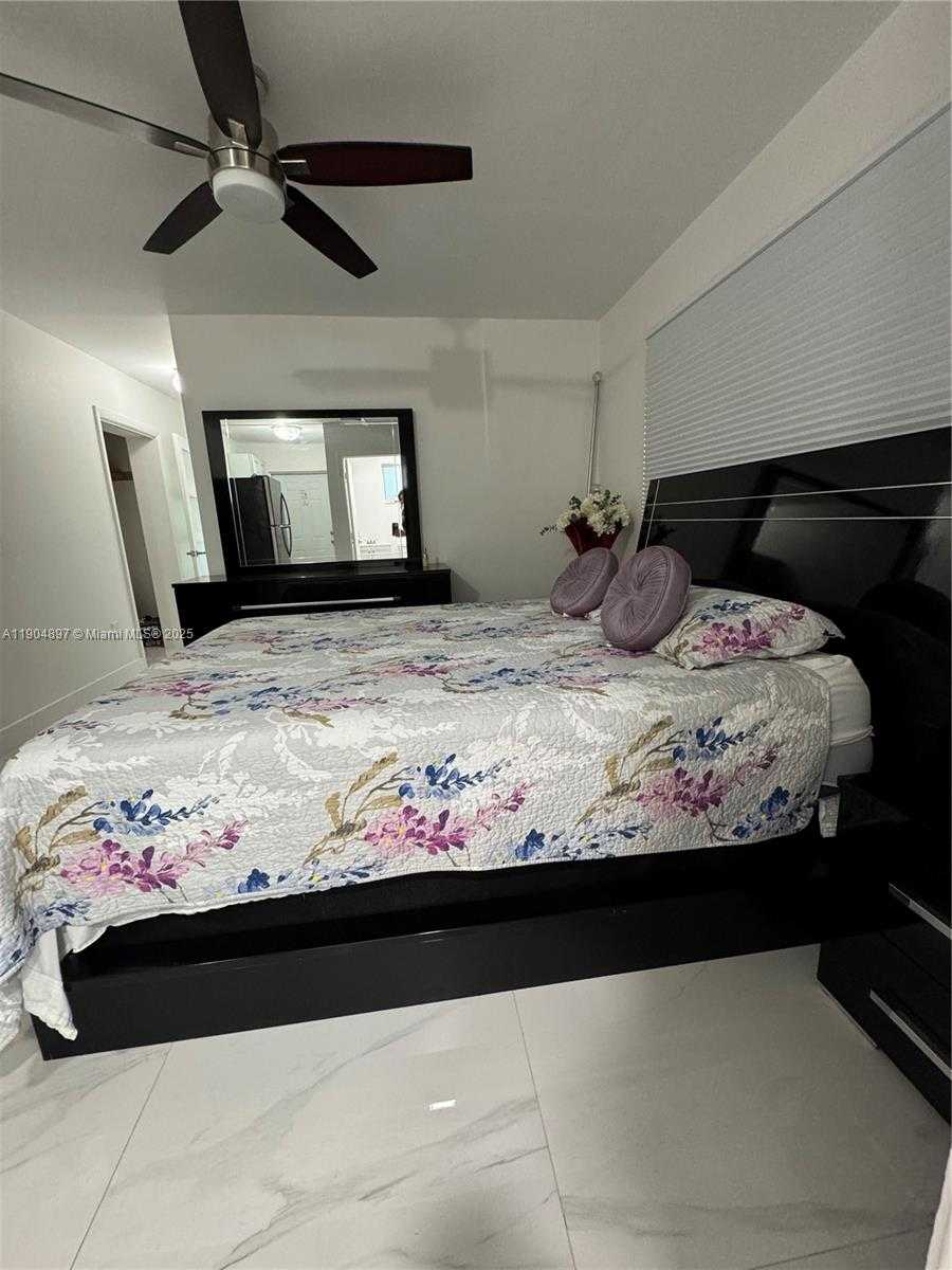 Small Image of 19035 NORTH WEST 11TH CT #10935, Miami Gardens Number 2