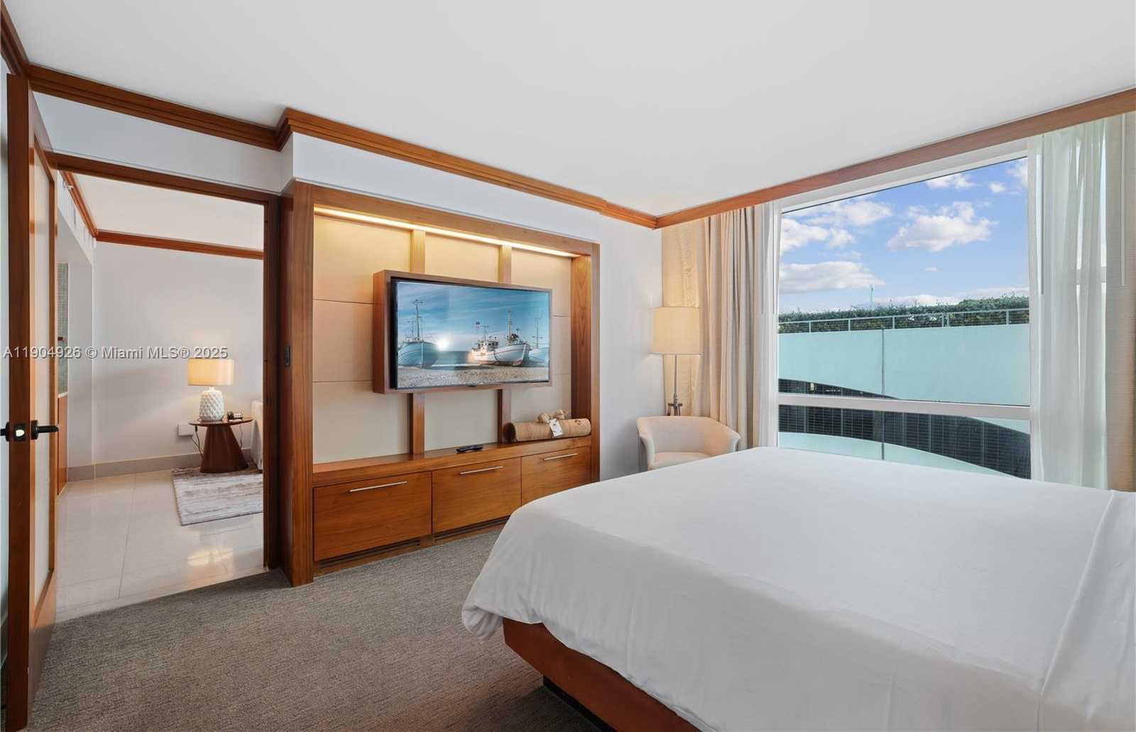 Small Image of 6801 COLLINS AVE #517, Miami Beach Number 14