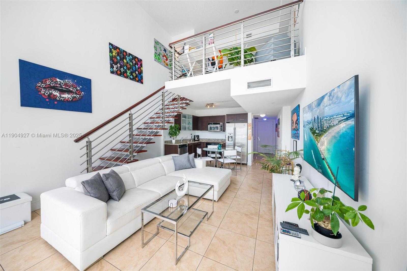 Small Image of 41 SOUTH EAST 5TH ST #2414, Miami Number 10