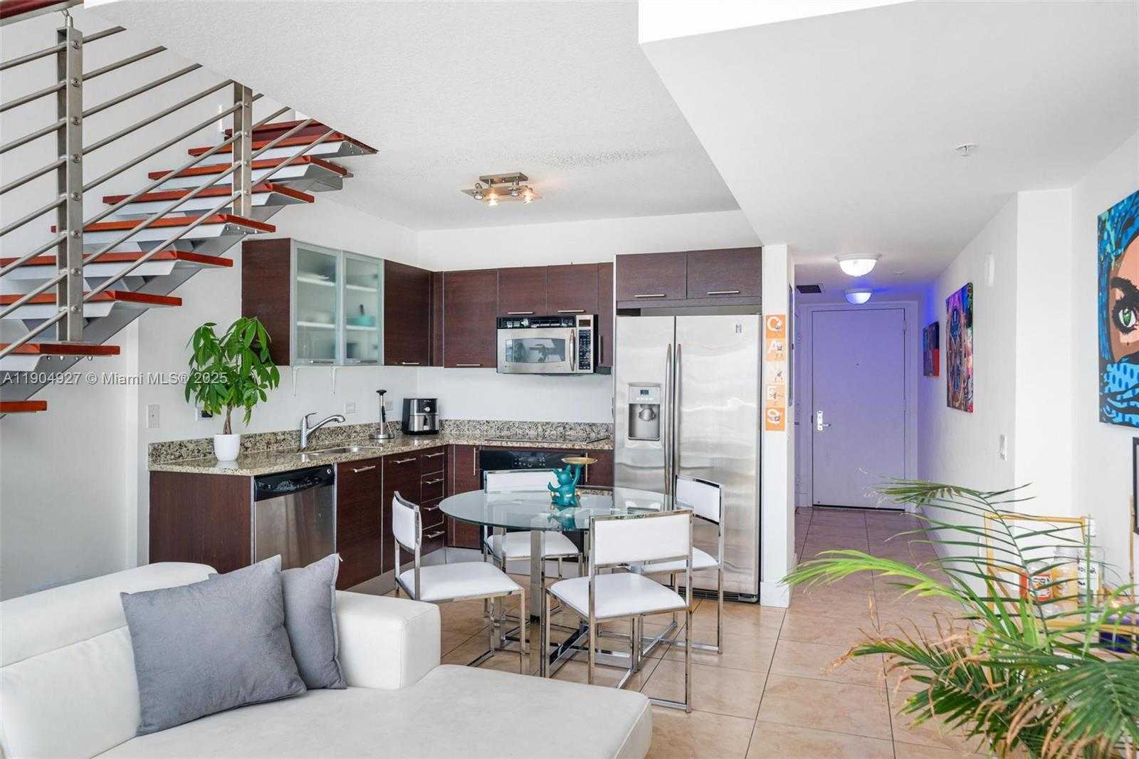 Small Image of 41 SOUTH EAST 5TH ST #2414, Miami Number 12