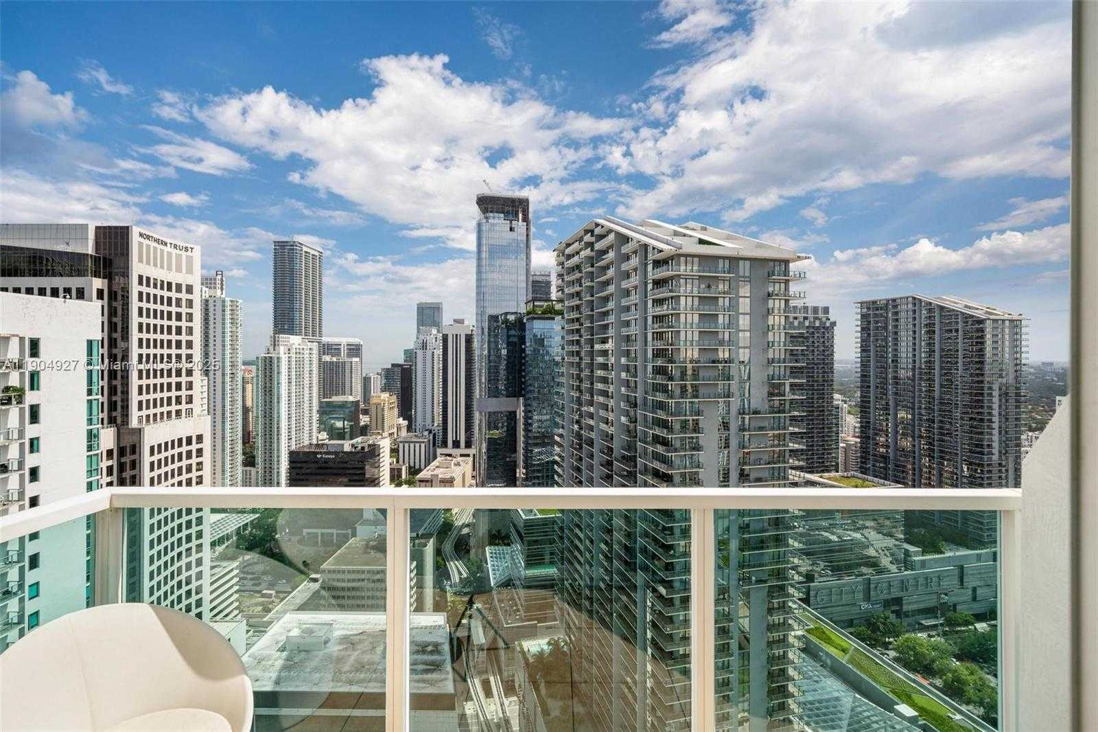 Small Image of 41 SOUTH EAST 5TH ST #2414, Miami Number 16