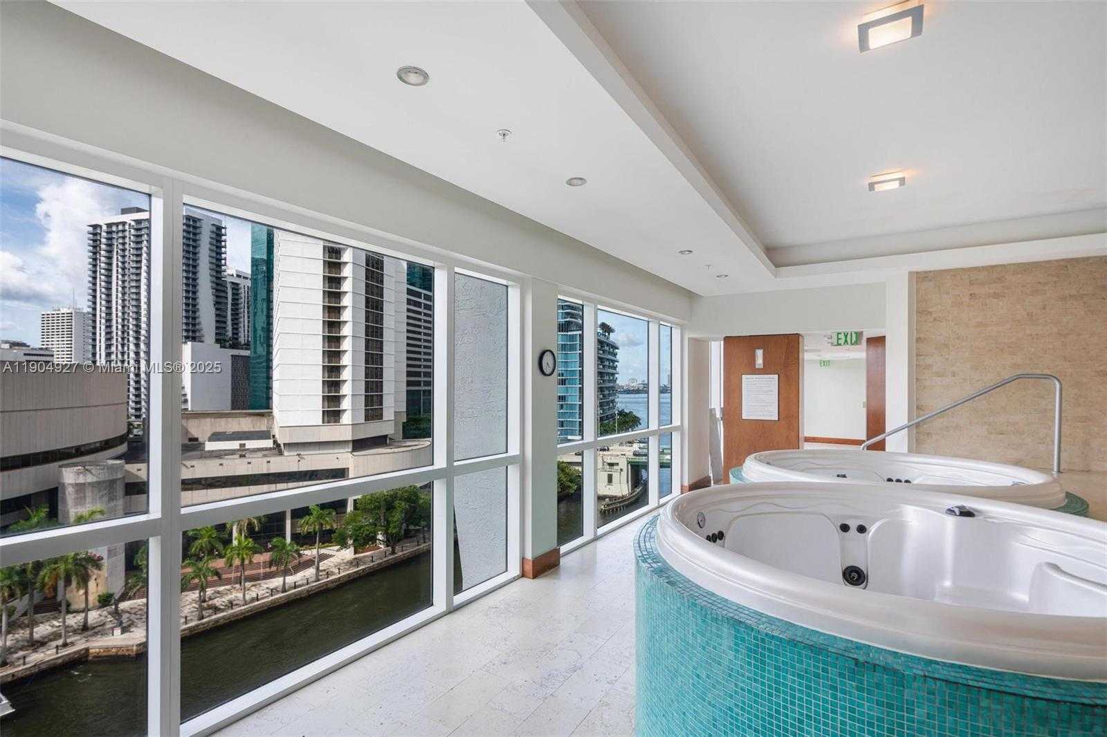 Small Image of 41 SOUTH EAST 5TH ST #2414, Miami Number 48