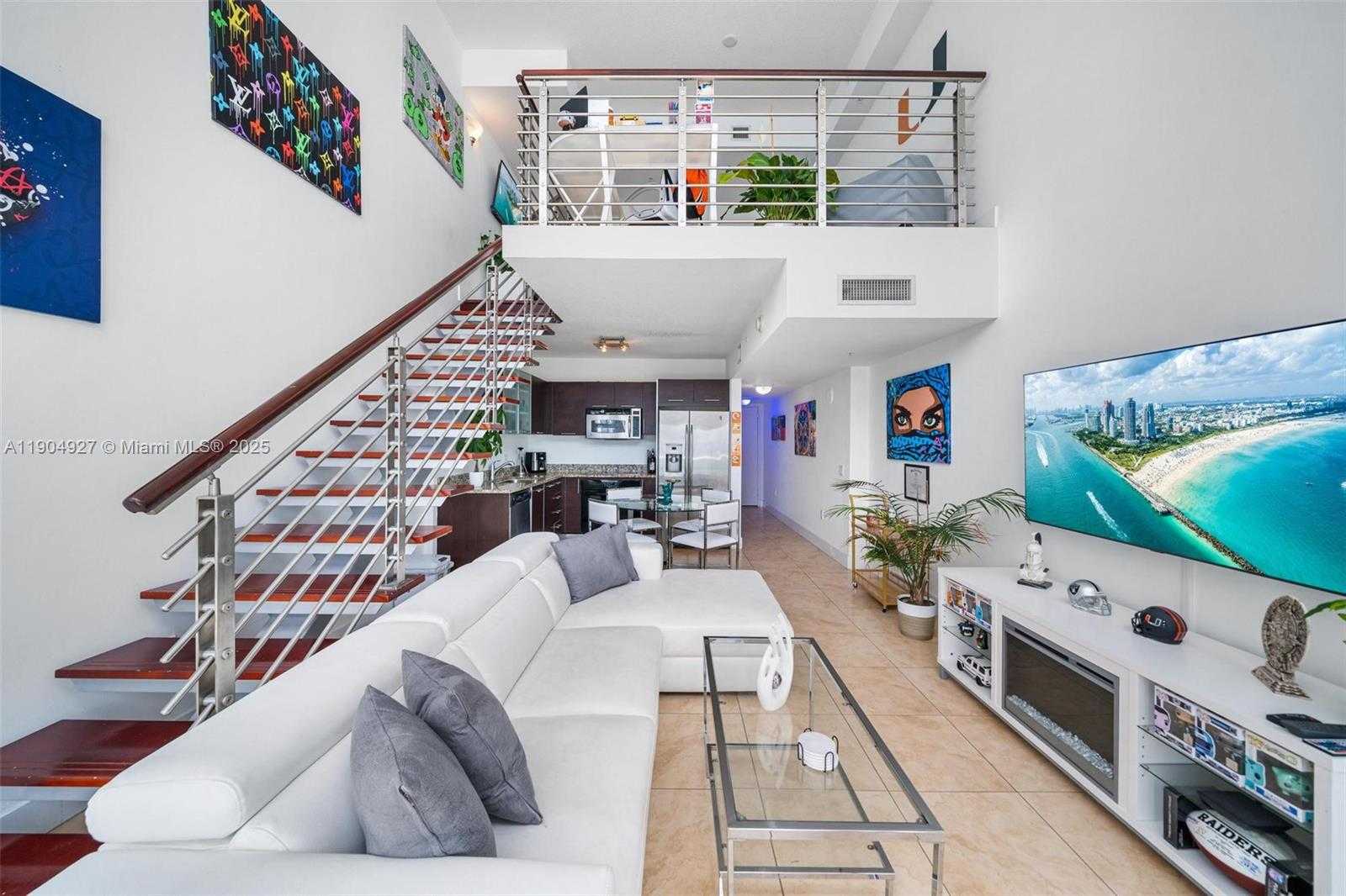 Small Image of 41 SOUTH EAST 5TH ST #2414, Miami Number 7