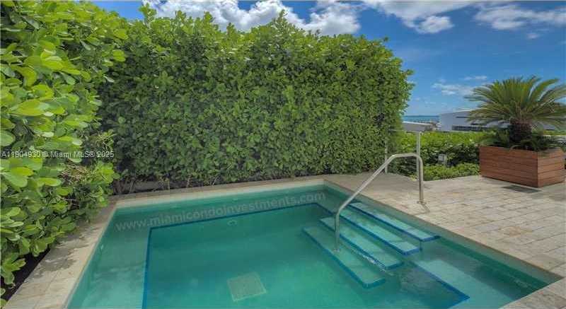 Small Image of 1040 BISCAYNE BLVD #1707, Miami Number 15