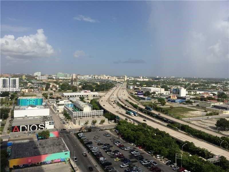 Small Image of 1040 BISCAYNE BLVD #1707, Miami Number 19