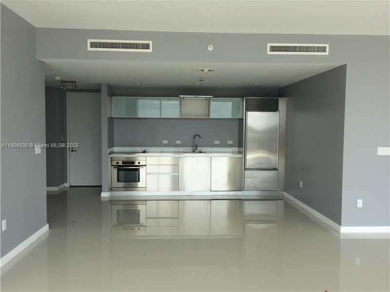 Small Image of 1040 BISCAYNE BLVD #1707, Miami Number 6