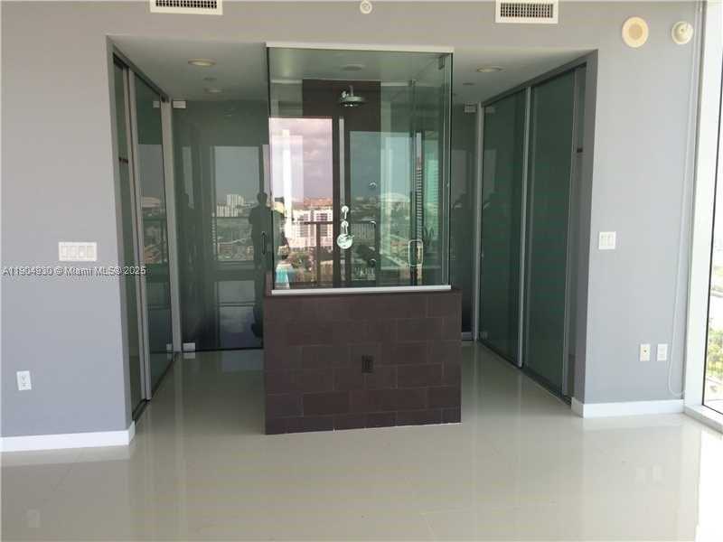 Small Image of 1040 BISCAYNE BLVD #1707, Miami Number 7