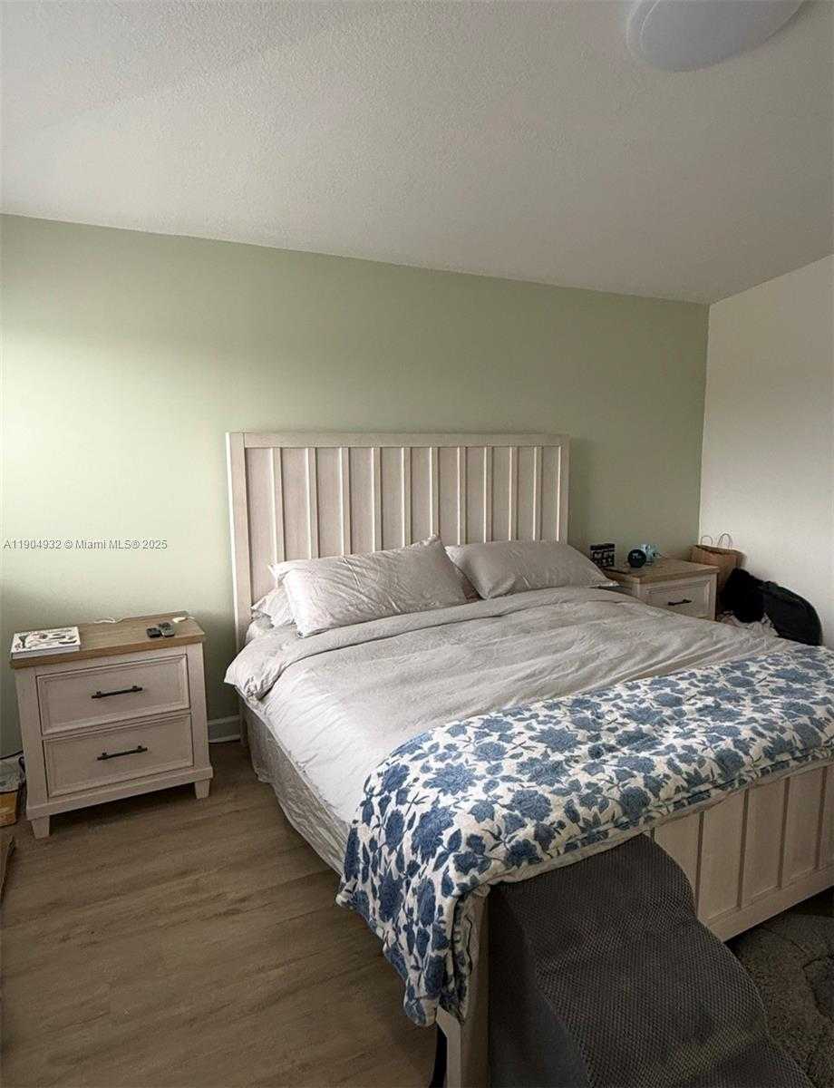 Small Image of 481 NORTH EAST 194TH TER #481, Miami Number 11