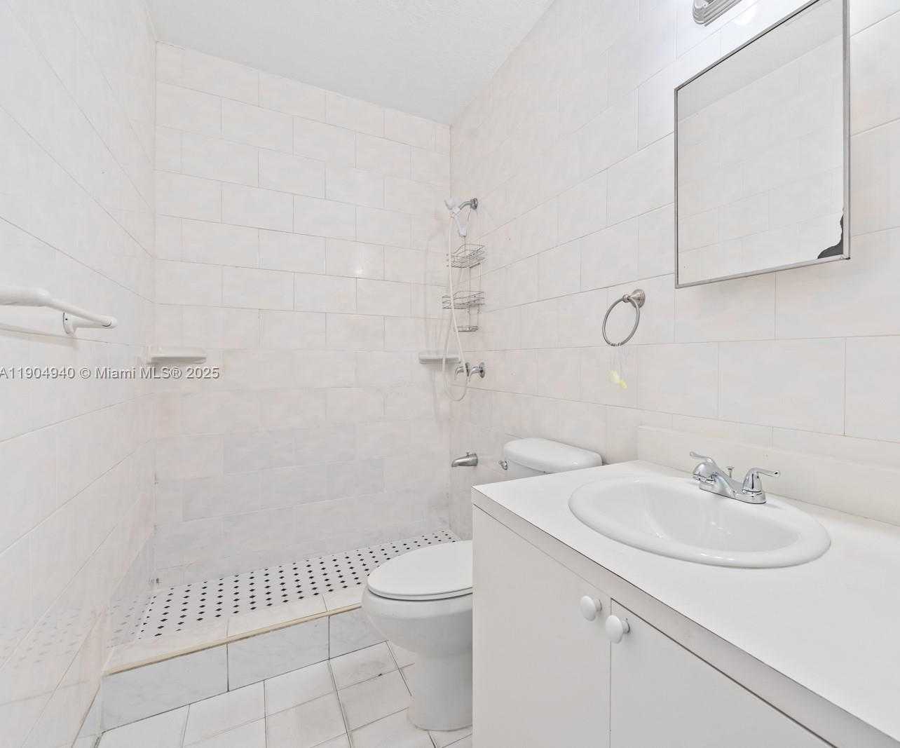 Small Image of 150 EAST 12TH ST, Hialeah Number 17