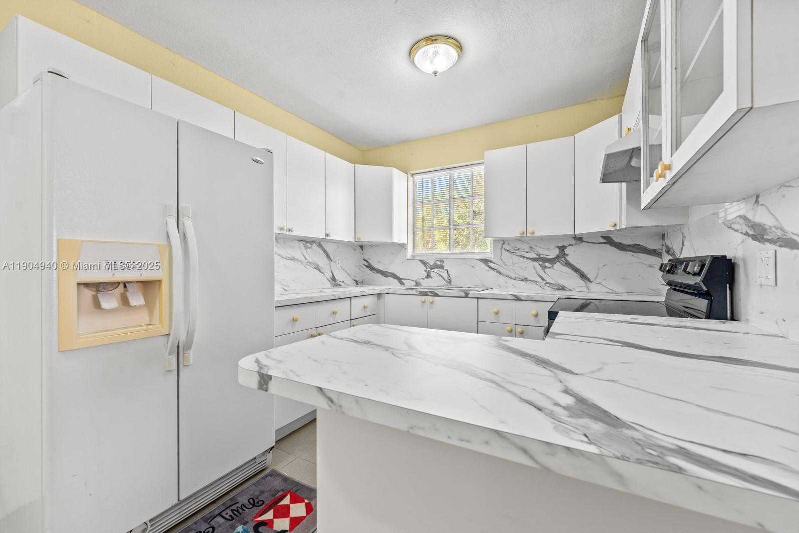 Small Image of 150 EAST 12TH ST, Hialeah Number 8