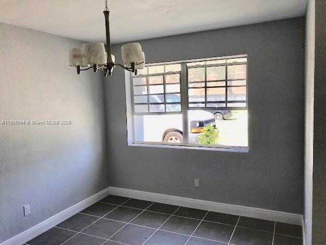 Small Image of 20560 SOUTH WEST 113TH RD, Miami Number 4