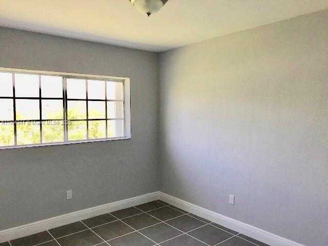 Small Image of 20560 SOUTH WEST 113TH RD, Miami Number 7