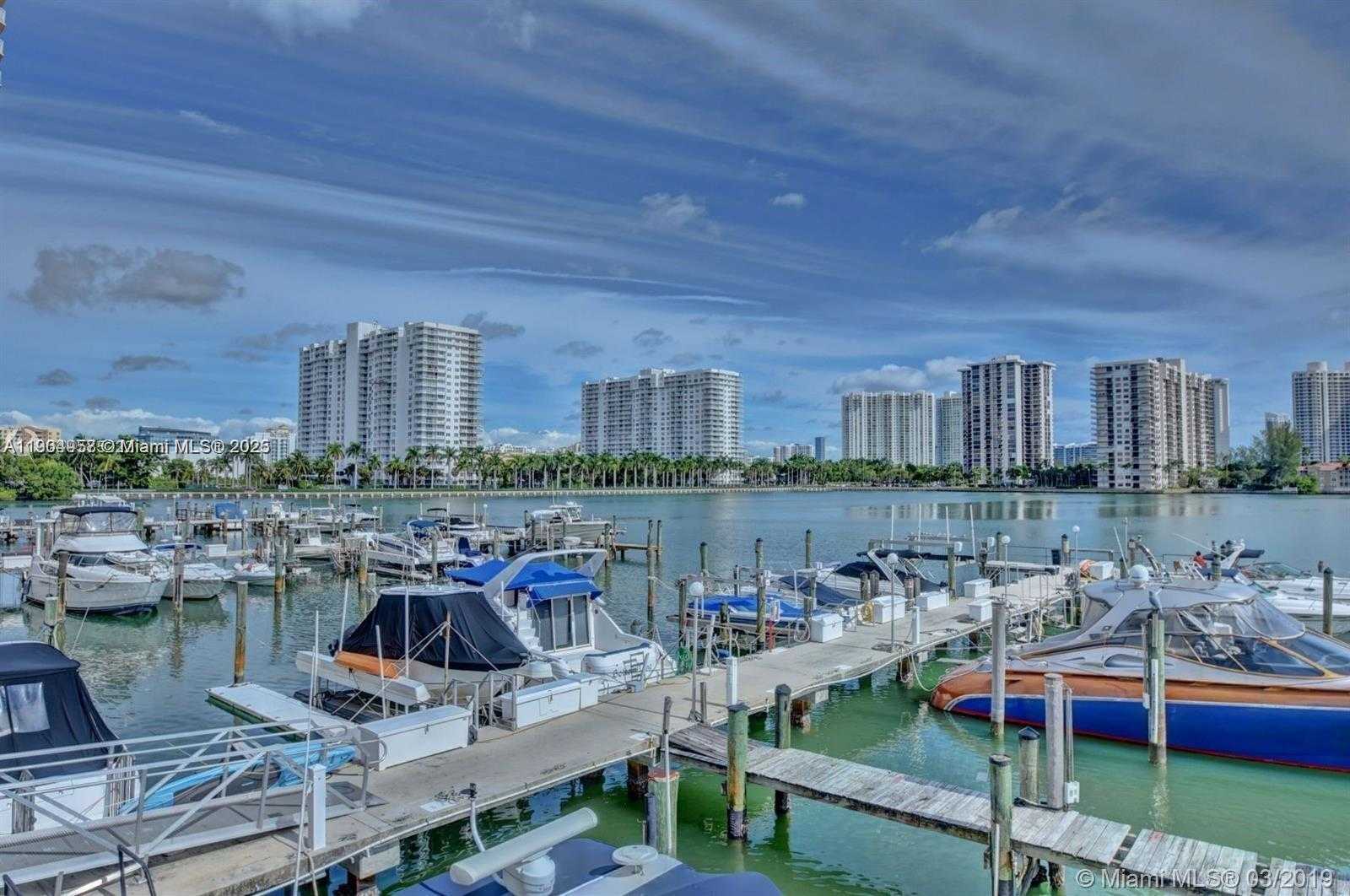 Small Image of 18071 BISCAYNE BLVD #1102, Aventura Number 13