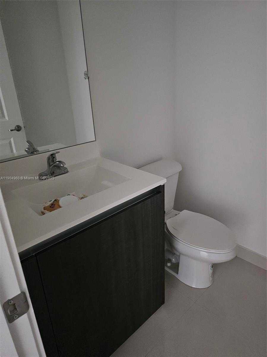 Small Image of 416 SOUTH WEST 91ST AVE #416, Miami Number 11