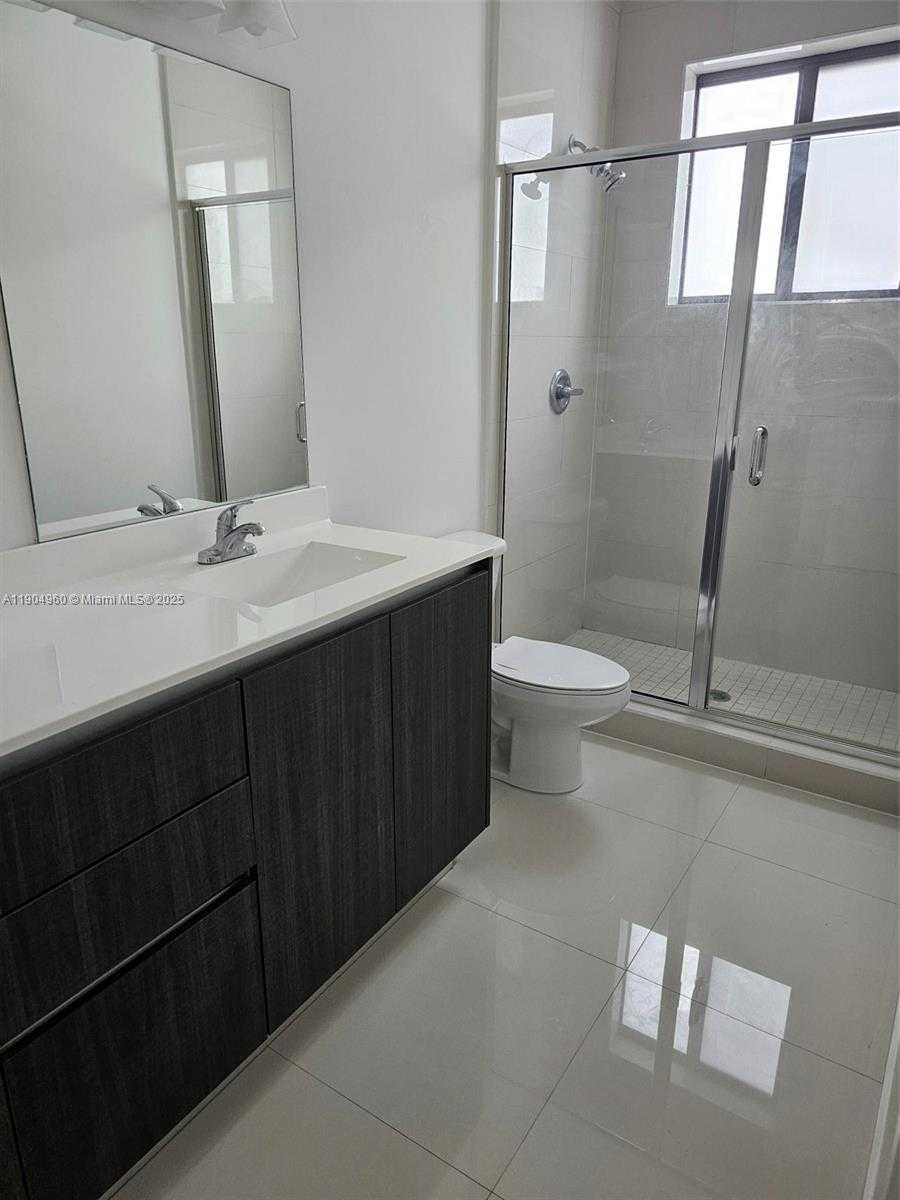 Small Image of 416 SOUTH WEST 91ST AVE #416, Miami Number 14