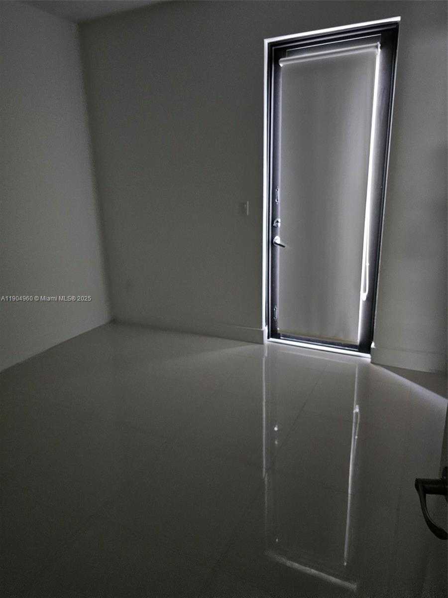 Small Image of 416 SOUTH WEST 91ST AVE #416, Miami Number 16