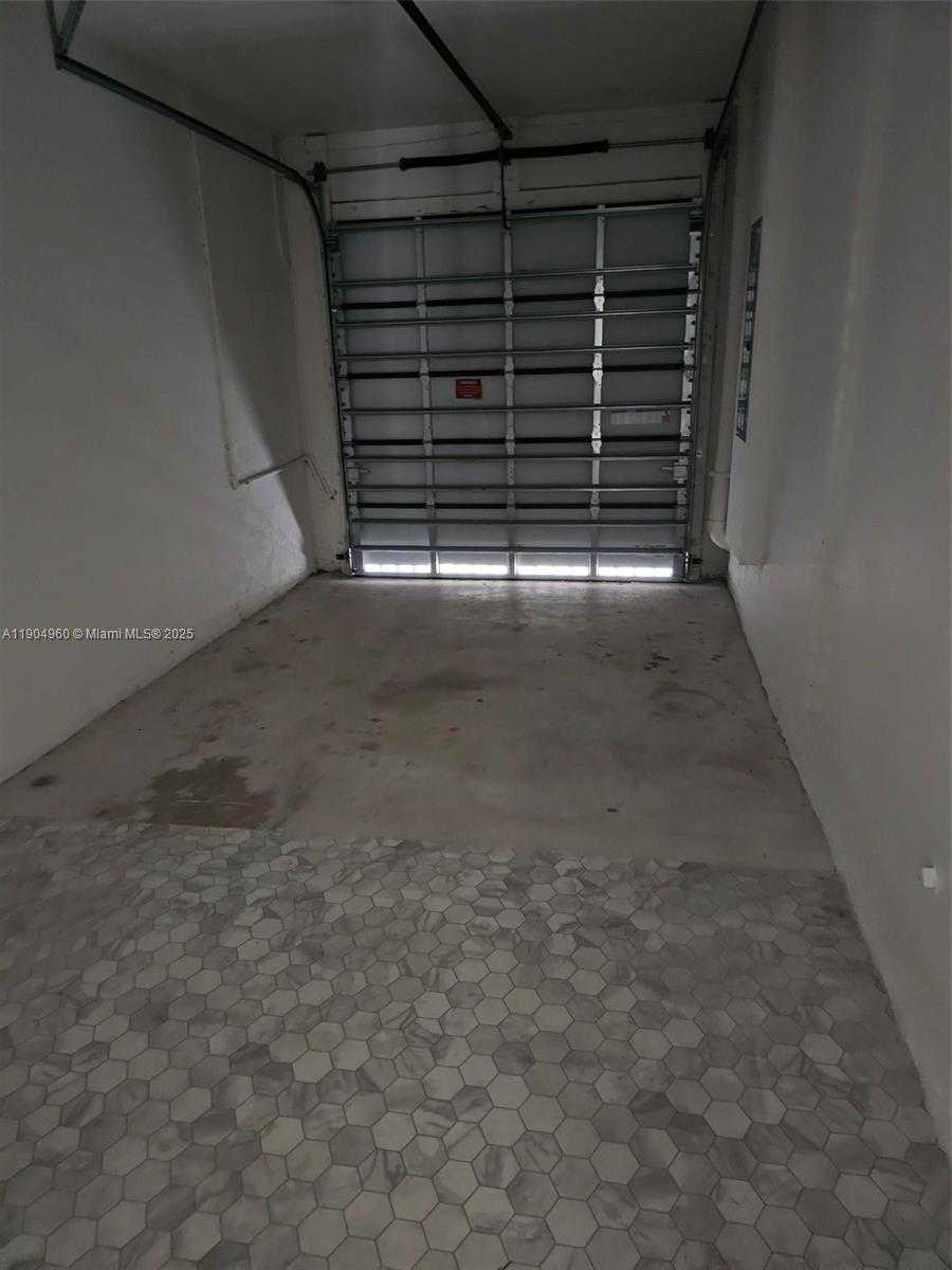 Small Image of 416 SOUTH WEST 91ST AVE #416, Miami Number 19