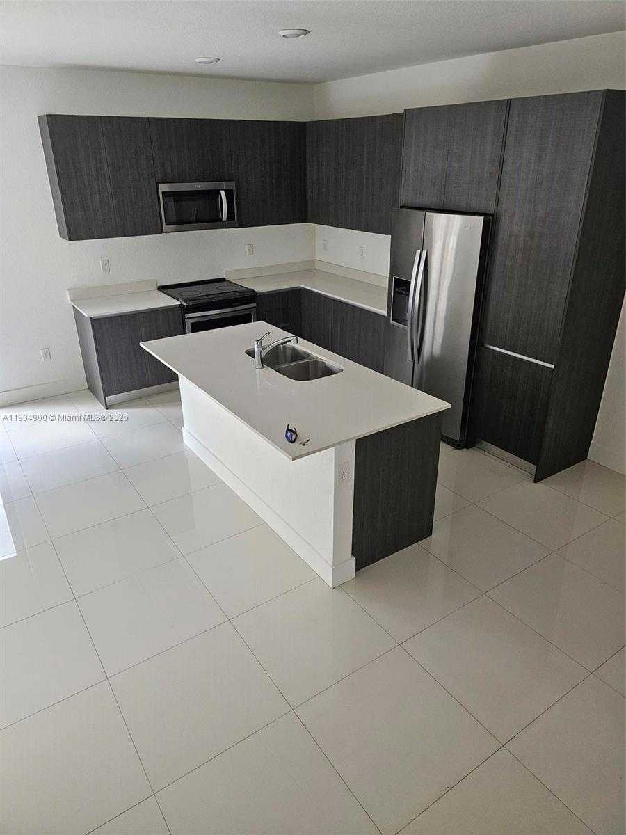 Small Image of 416 SOUTH WEST 91ST AVE #416, Miami Number 4