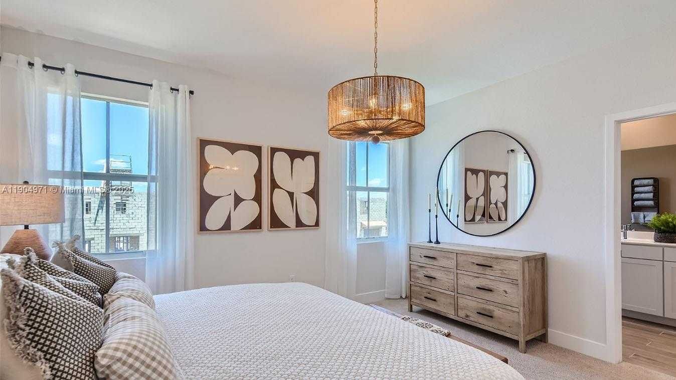 Small Image of 117 SOUTH WEST 170TH AVE #117, Pembroke Pines Number 12