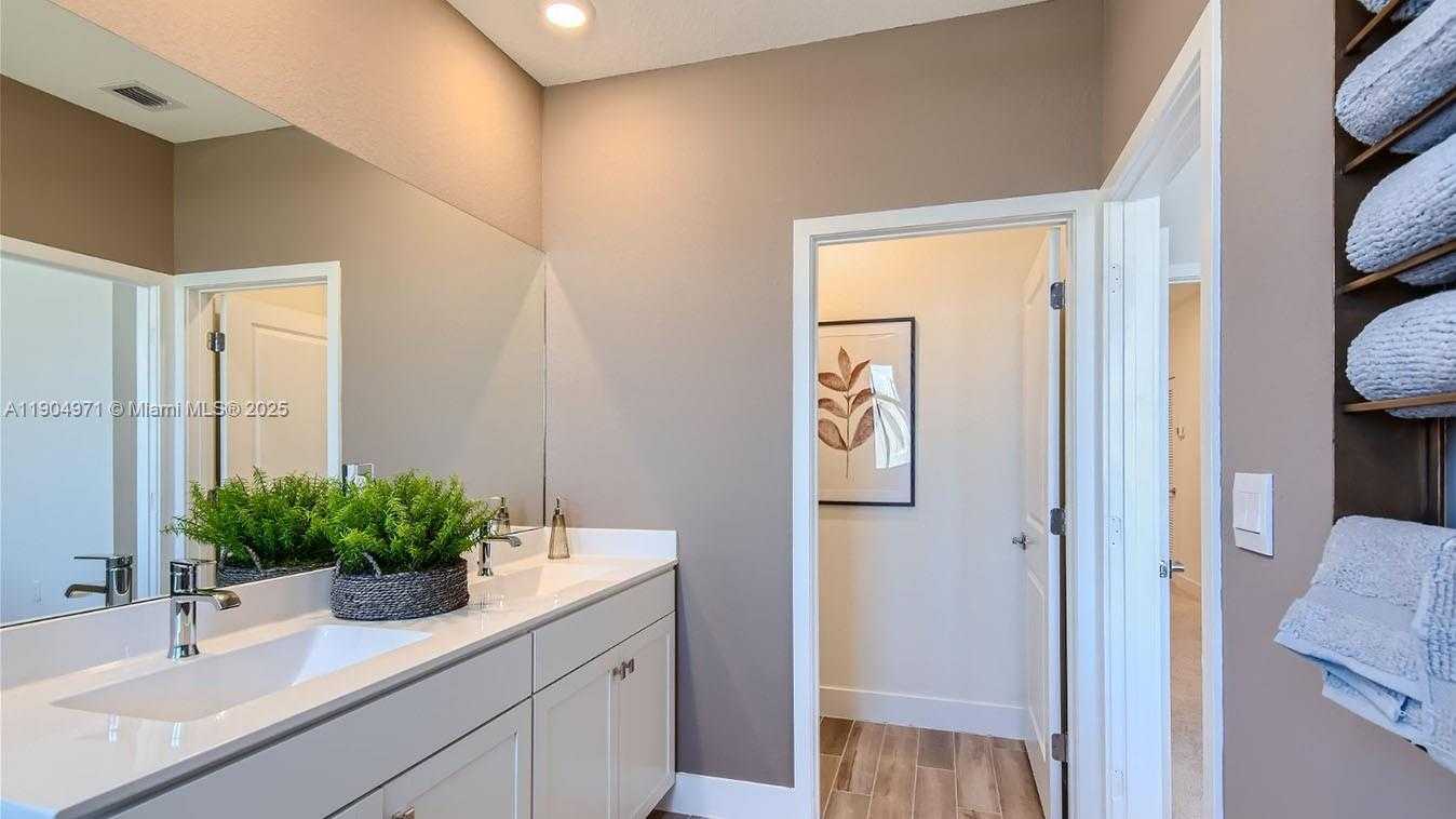 Small Image of 117 SOUTH WEST 170TH AVE #117, Pembroke Pines Number 15