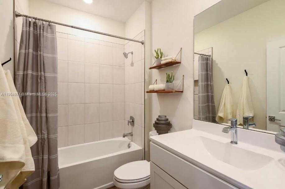 Small Image of 117 SOUTH WEST 170TH AVE #117, Pembroke Pines Number 20