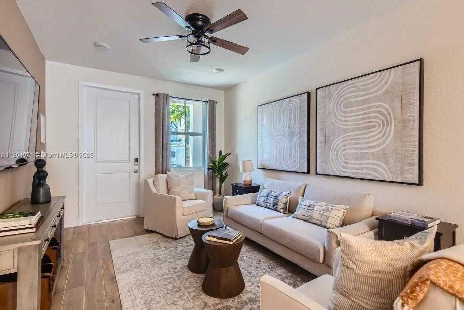 Small Image of 117 SOUTH WEST 170TH AVE #117, Pembroke Pines Number 3