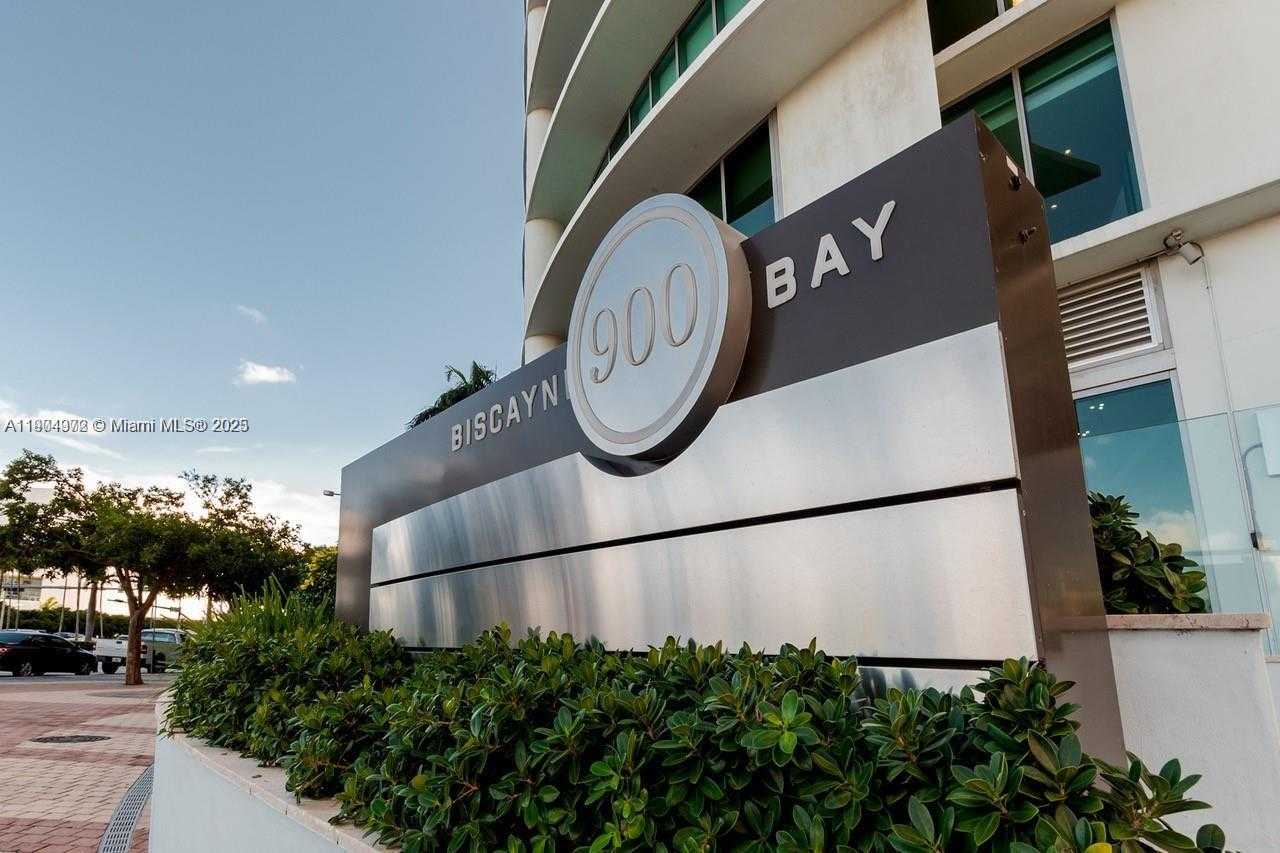 Small Image of 900 BISCAYNE BLVD #4112, Miami Number 1