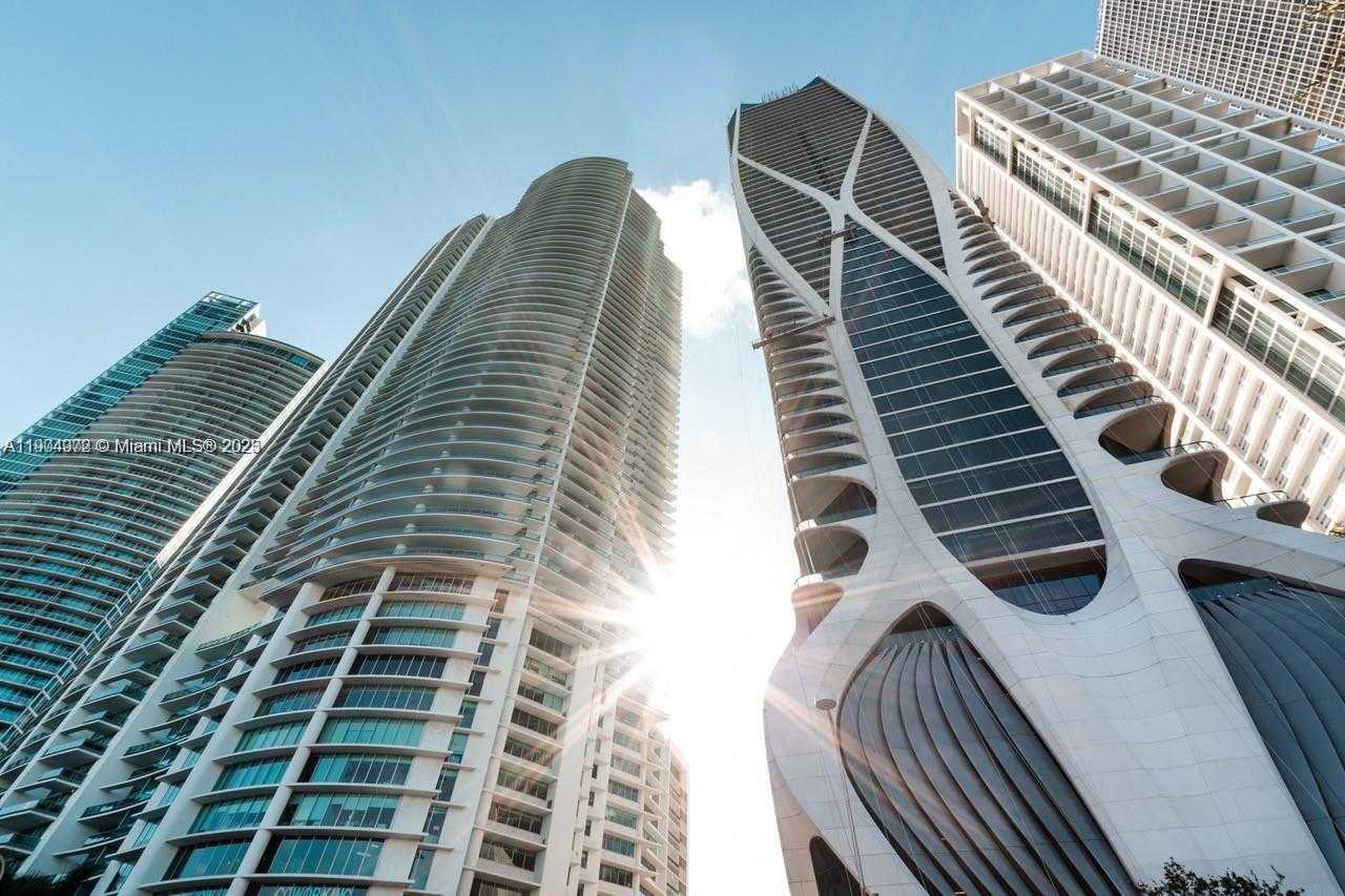 Small Image of 900 BISCAYNE BLVD #4112, Miami Number 3