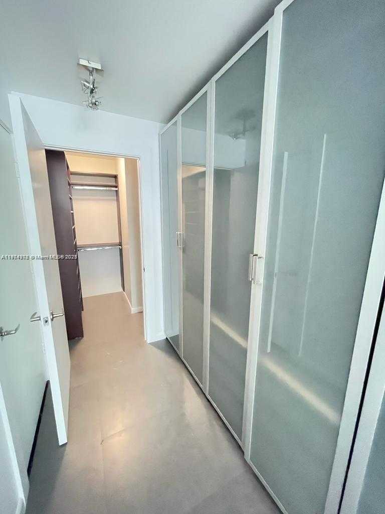 Small Image of 900 BISCAYNE BLVD #4112, Miami Number 8