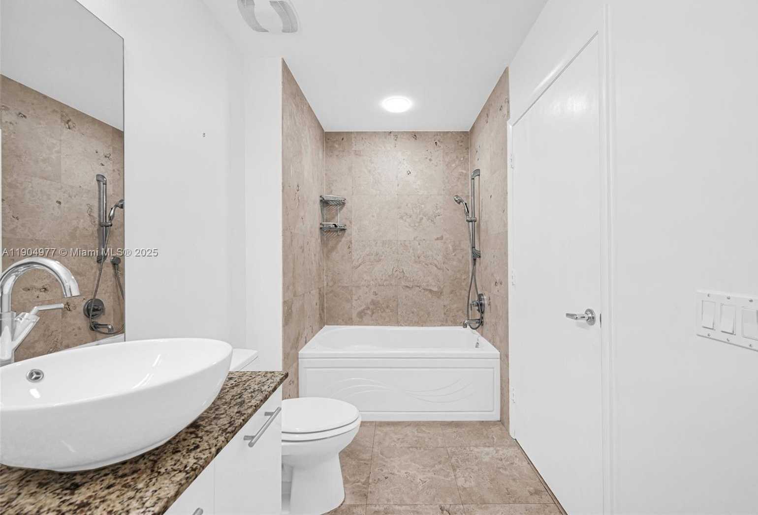 Small Image of 41 SOUTH EAST 5TH ST #604, Miami Number 18