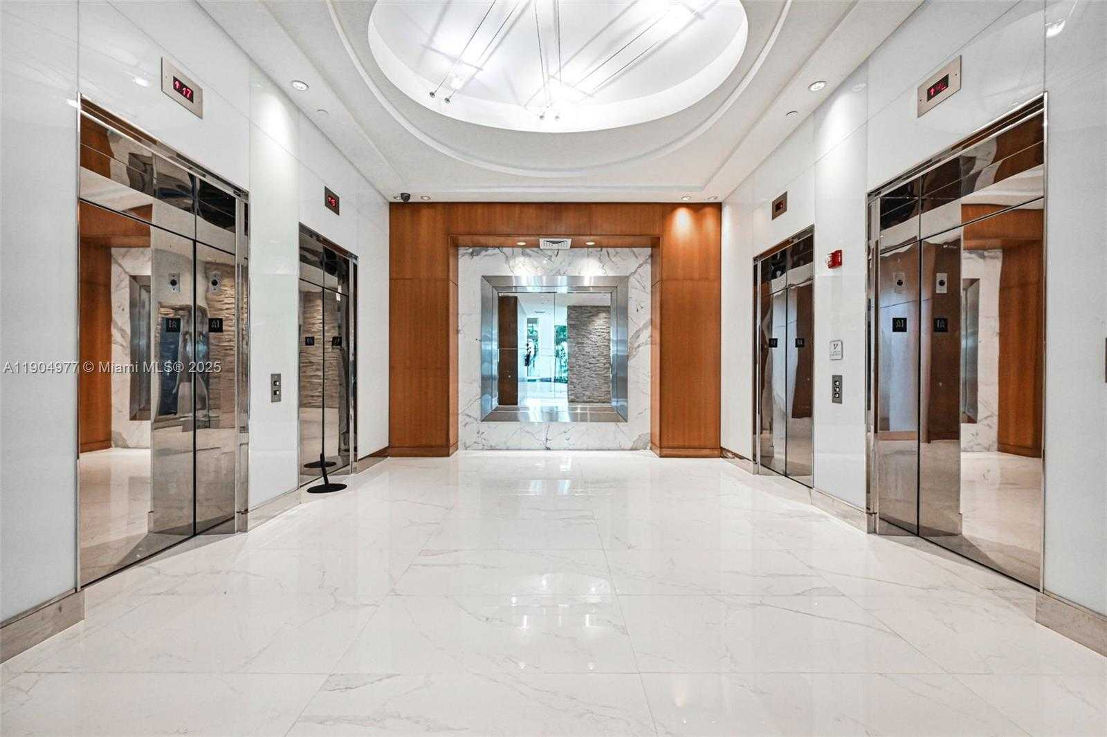 Small Image of 41 SOUTH EAST 5TH ST #604, Miami Number 25