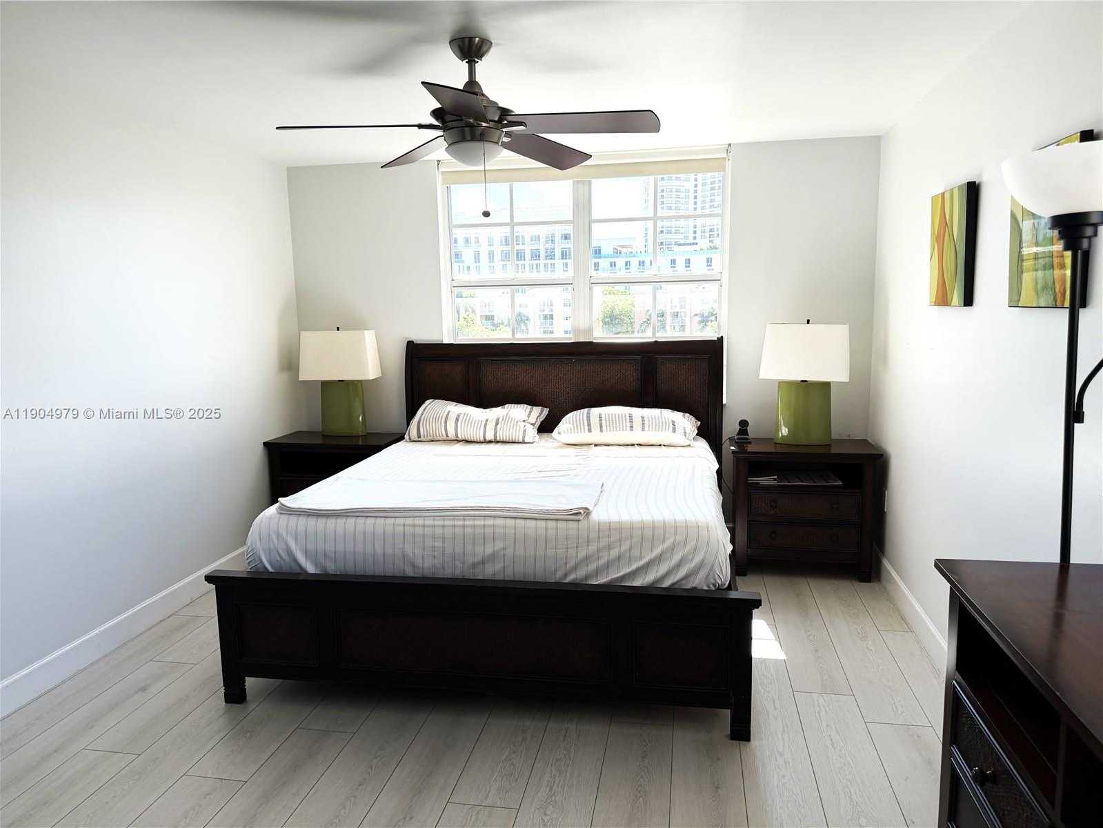 Small Image of 19701 EAST COUNTRY CLUB DR #5601, Aventura Number 6