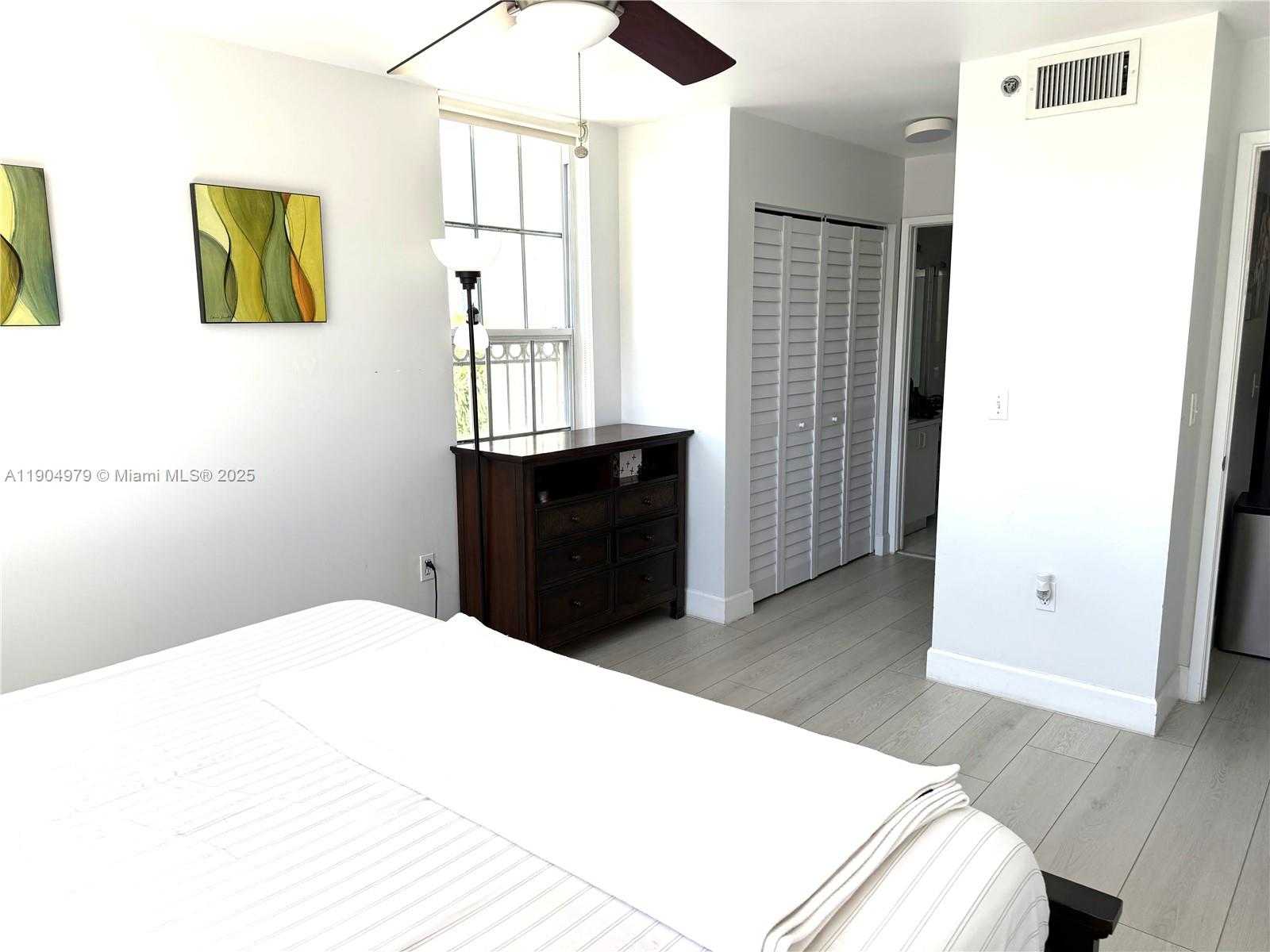 Small Image of 19701 EAST COUNTRY CLUB DR #5601, Aventura Number 7