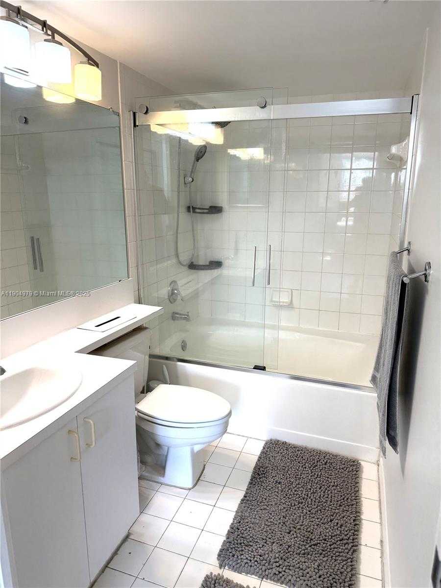 Small Image of 19701 EAST COUNTRY CLUB DR #5601, Aventura Number 9