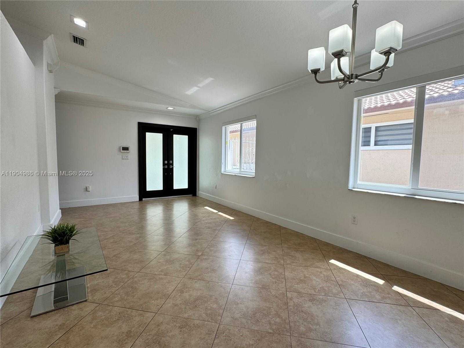 Small Image of 2875 WEST 72ND TER, Hialeah Number 3