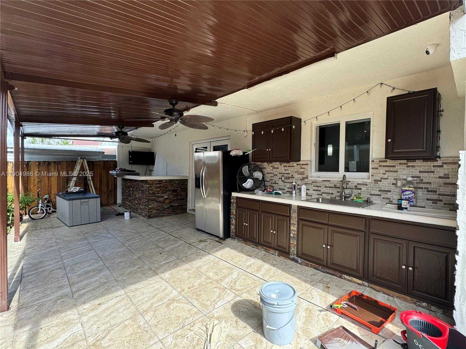 Small Image of 2875 WEST 72ND TER, Hialeah Number 35